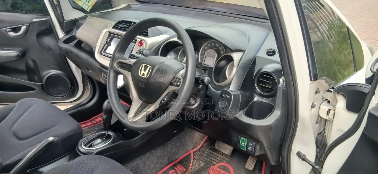 Honda Fit Automatic 2012 White