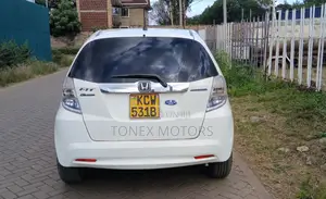 Honda Fit Automatic 2012 White