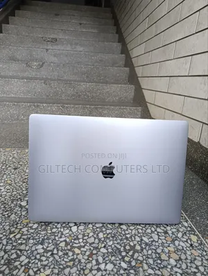 Laptop Apple MacBook Pro 2019 32GB Intel Core i9 SSD 512GB