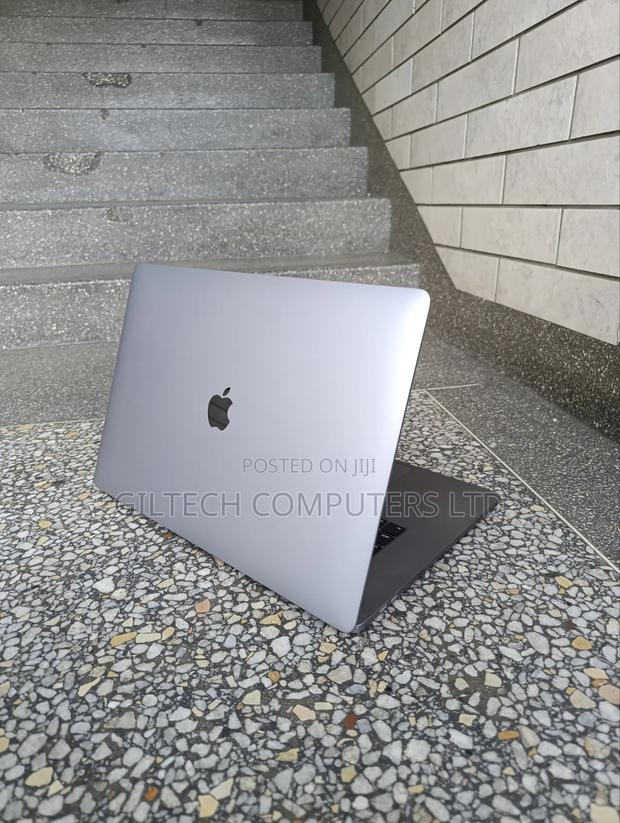 Laptop Apple MacBook Pro 2019 32GB Intel Core i9 SSD 512GB - thumbnail 3