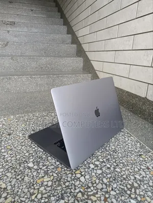 Laptop Apple MacBook Pro 2019 32GB Intel Core i9 SSD 512GB