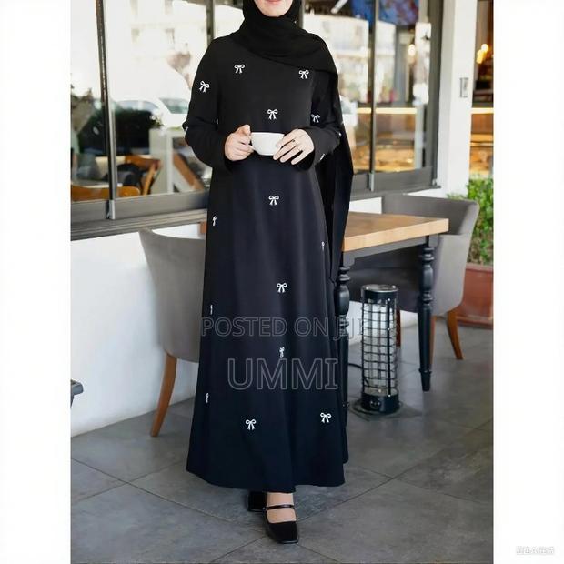 Modest Abaya - thumbnail 2