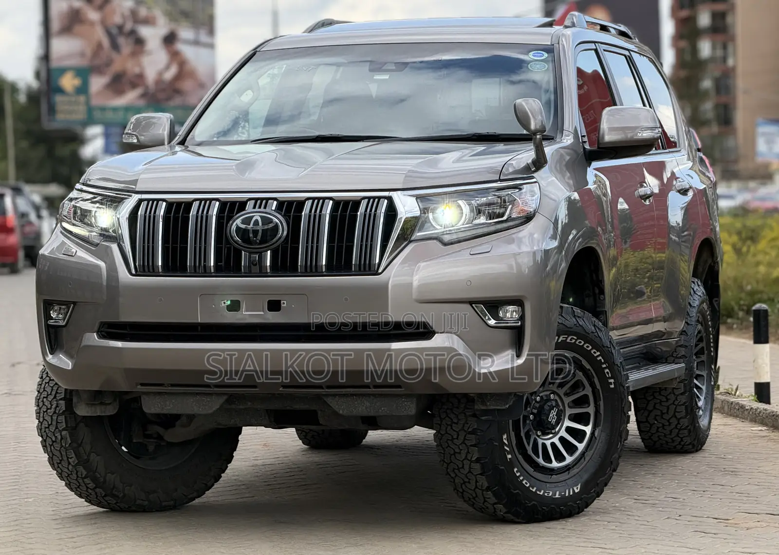Toyota Land Cruiser Prado 2.7 2023 Gray