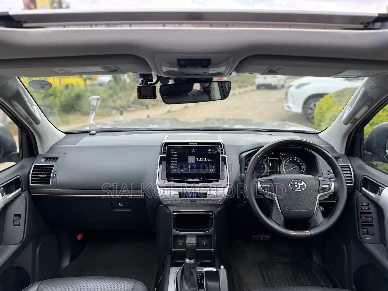 Toyota Land Cruiser Prado 2.7 2023 Gray