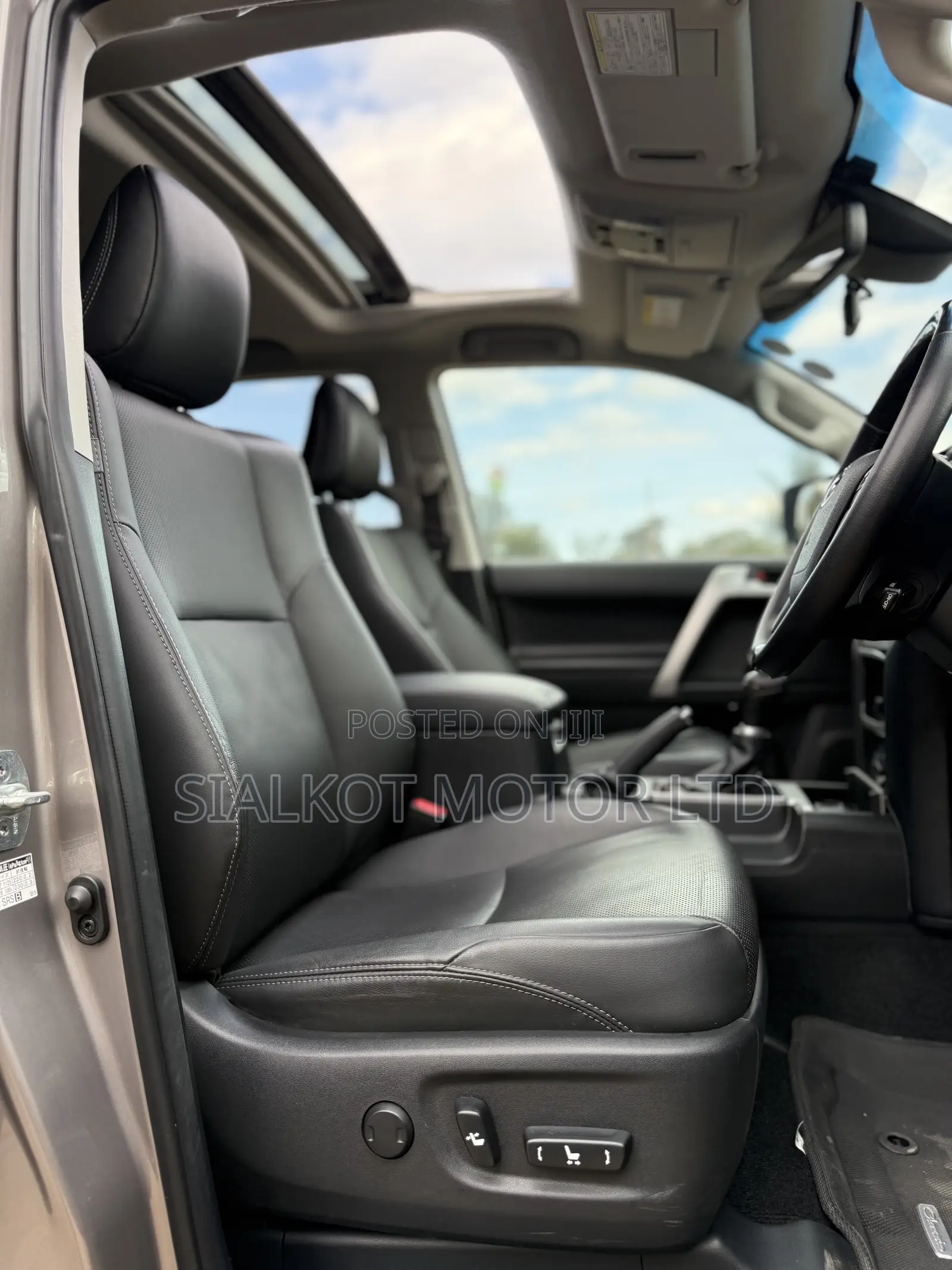 Toyota Land Cruiser Prado 2.7 2023 Gray