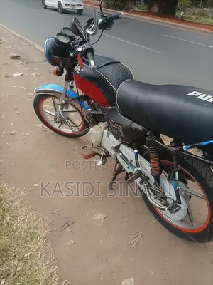 Bajaj Boxer 100 2022 Red