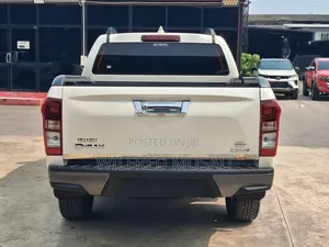 Isuzu D-MAX 2022 White