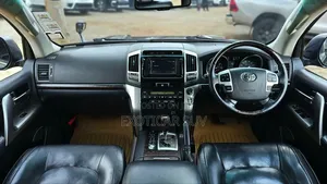 Toyota Land Cruiser 2015 Black