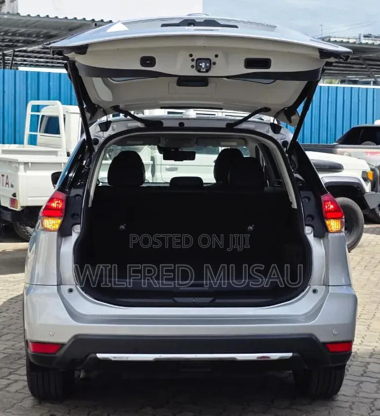 Nissan X-Trail 2019 Silver