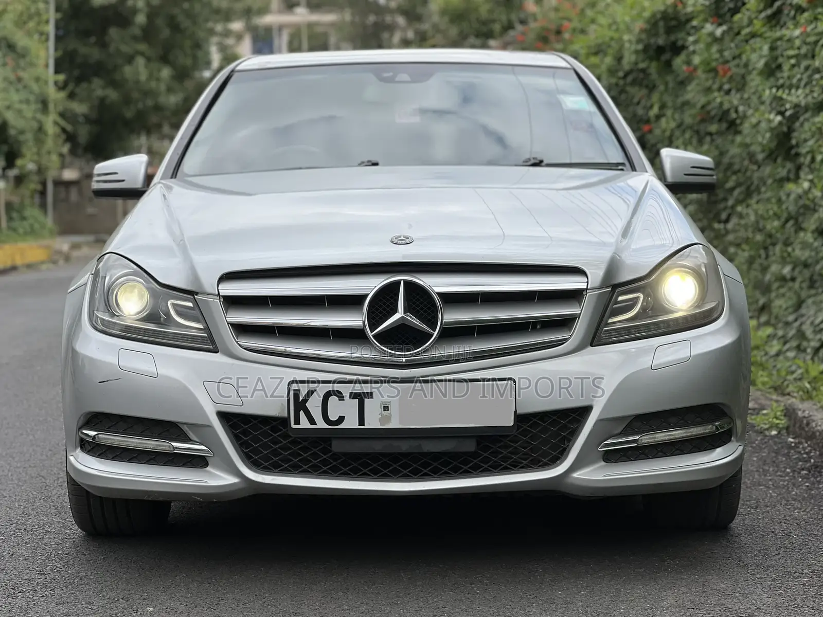 Mercedes-Benz C200 2012 Silver