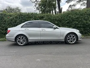 Mercedes-Benz C200 2012 Silver