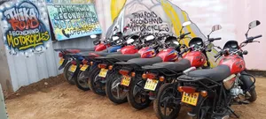 Bajaj Boxer 150 UG 2023 Red