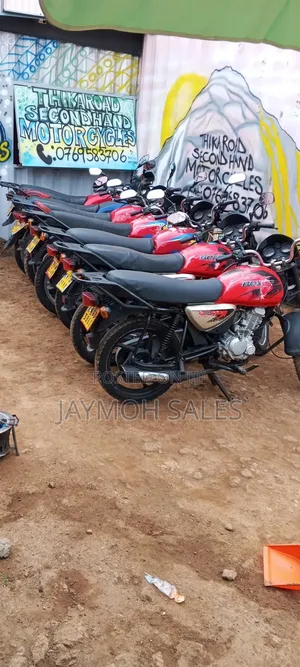 Bajaj Boxer 150 UG 2023 Red