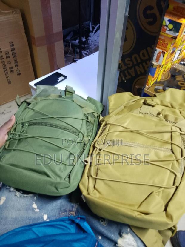 High Quality Tactical Hydration Backpack 3litres - thumbnail 2
