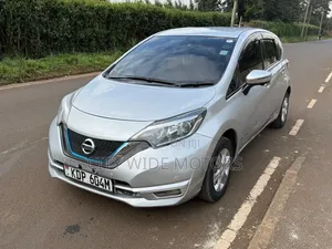 Nissan Note 2015 Silver