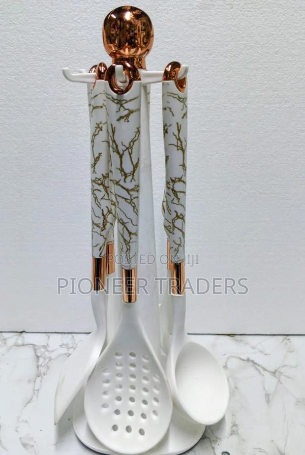 6 Cream White and Gold Set Spoon - main view