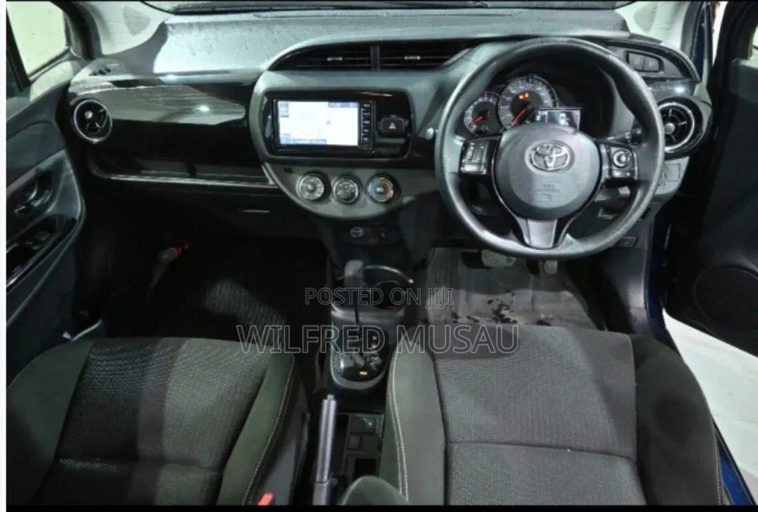 Toyota Vitz 1.3 FWD 5dr 2020 Blue
