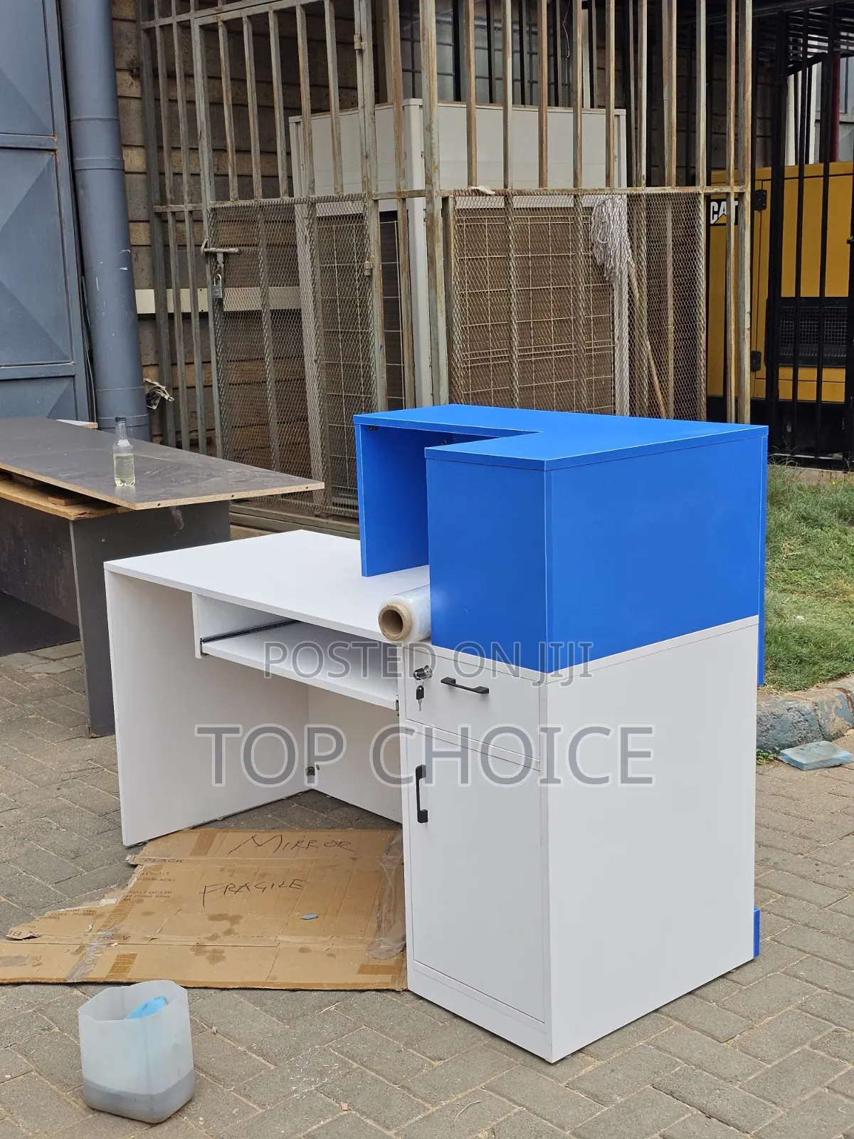 1.4m Front Office Tables
