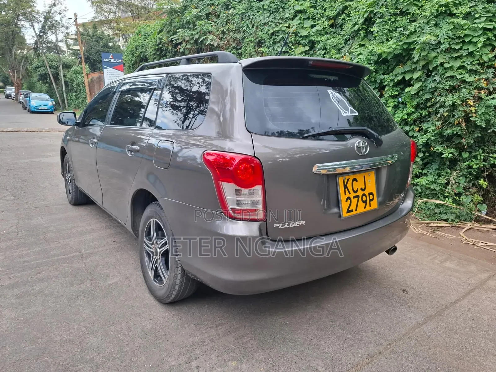 Toyota Corolla Fielder 2010 Silver