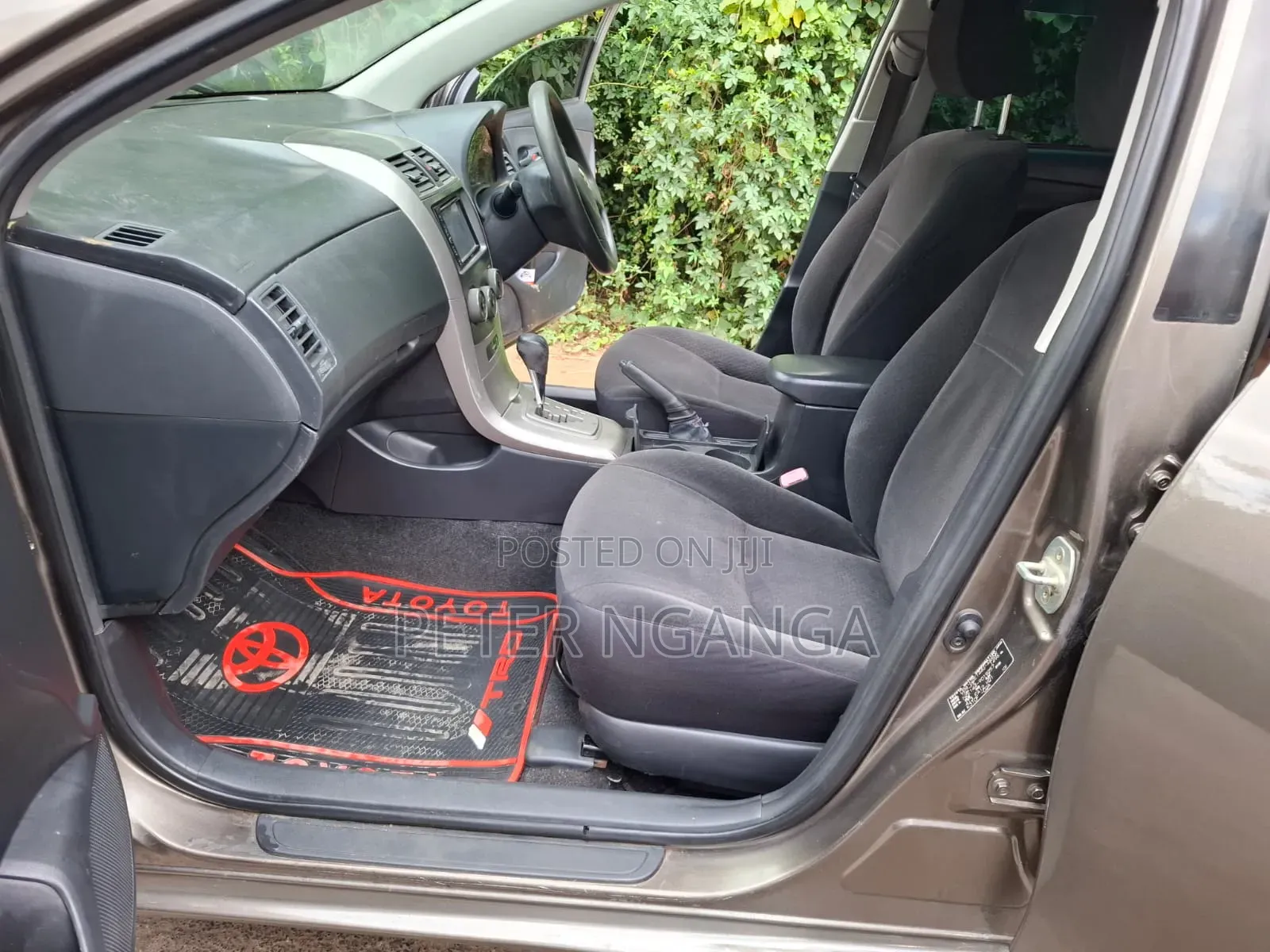 Toyota Corolla Fielder 2010 Silver