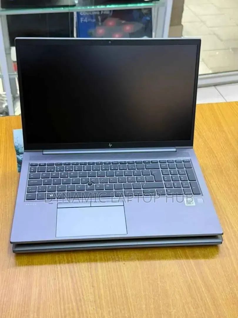 Laptop HP ZBook Firefly 15 G7 16GB Intel Core i7 SSD 512GB