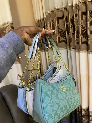 Quality Teri Coach Shoulder Bags