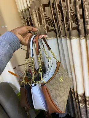 Quality Teri Coach Shoulder Bags