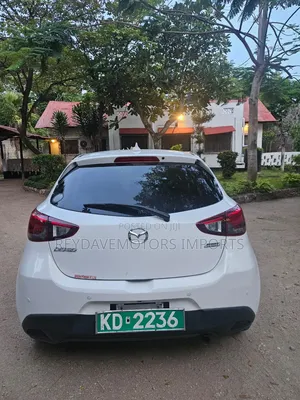 Mazda Demio 2019 White