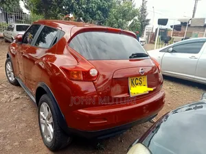 Nissan Juke 2011 Red