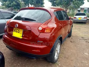 Nissan Juke 2011 Red