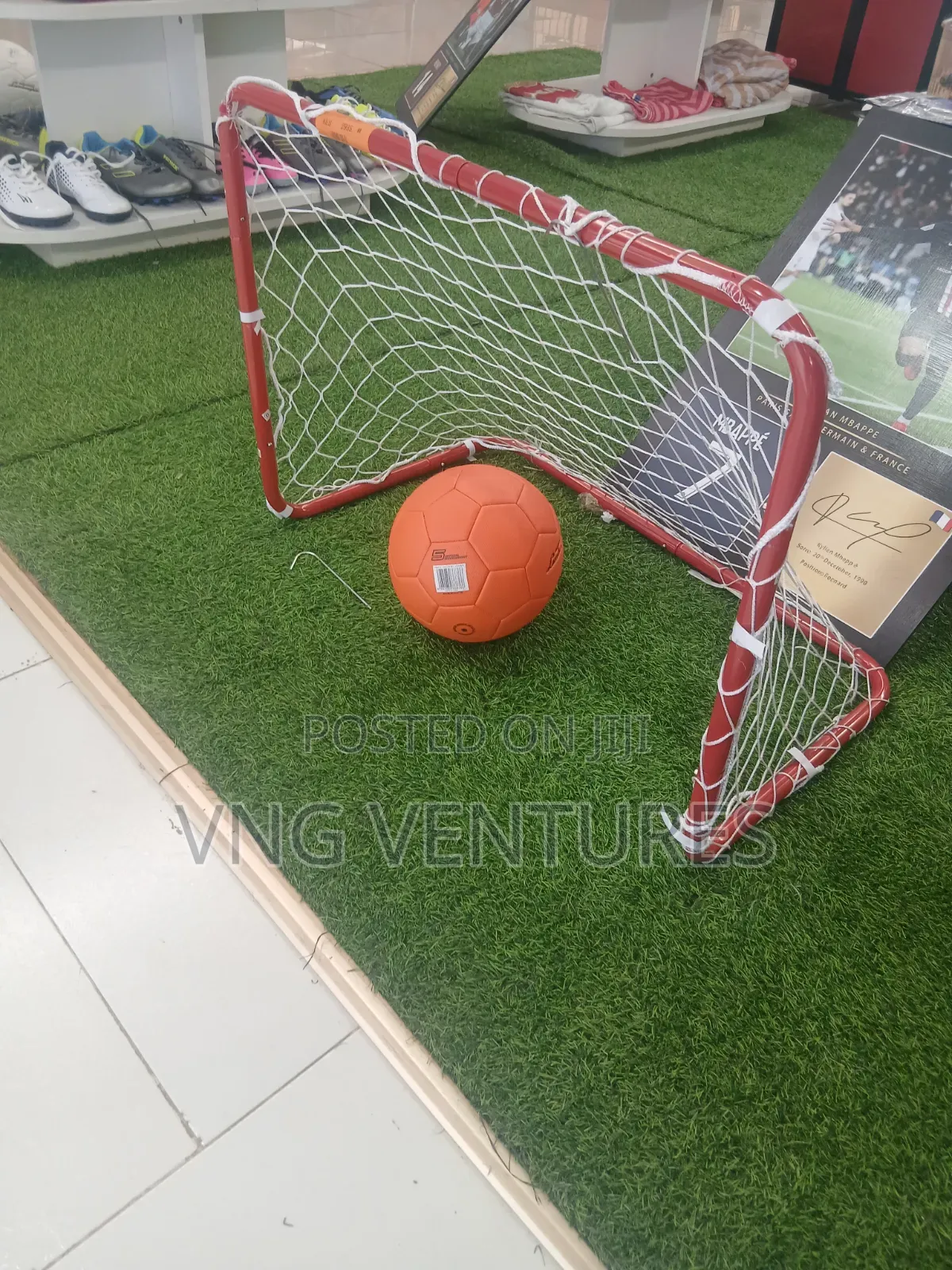 Metallic Mini-Goal Post