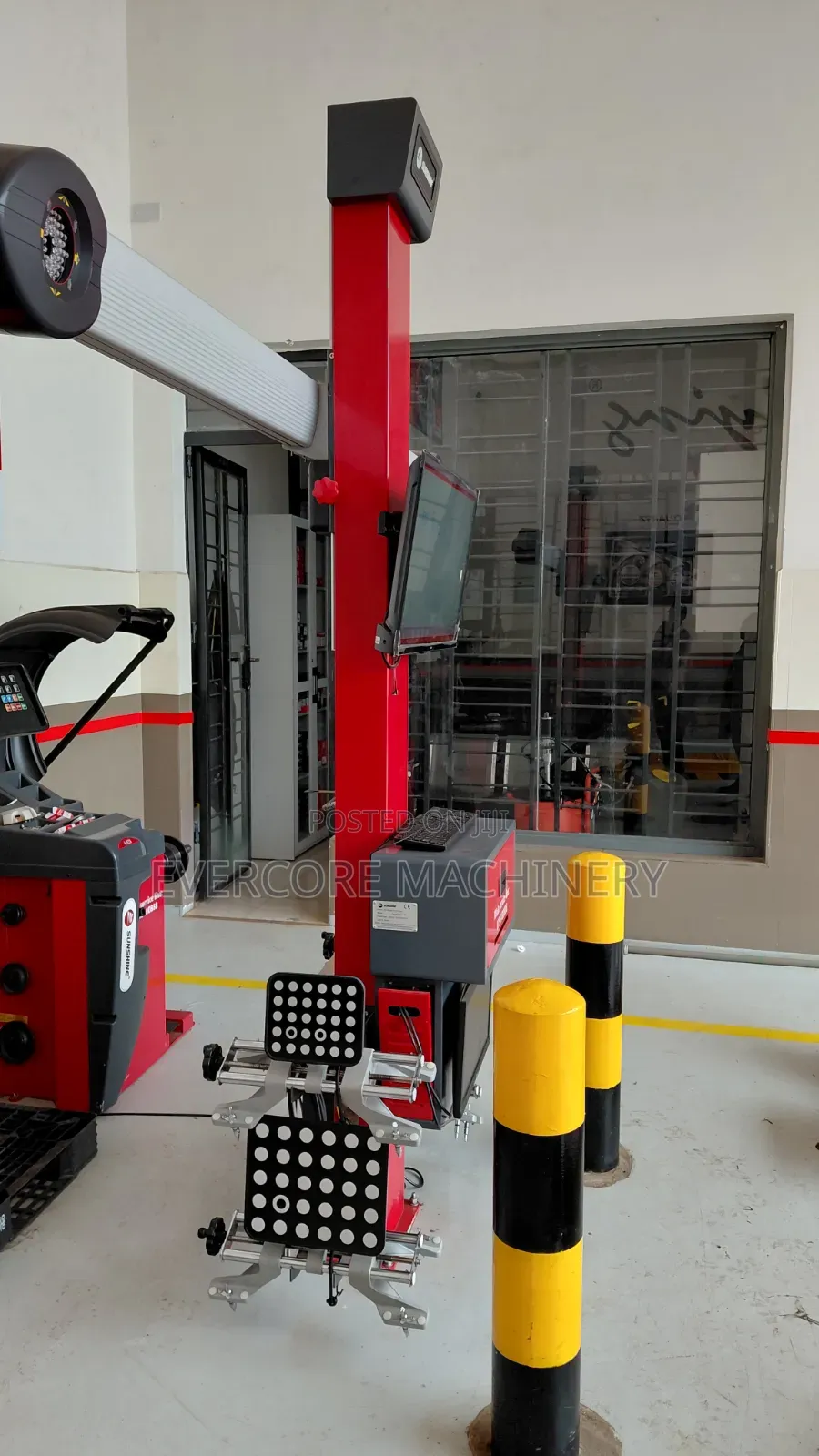Wheel Alligner Machine 3d With 4t Four Post Carlift.