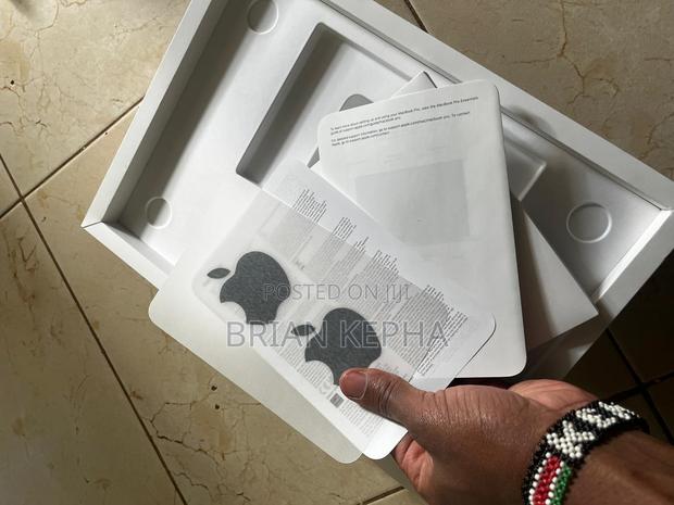 Laptop Apple MacBook Pro 18GB Apple M3 Pro SSD 128GB - thumbnail 6
