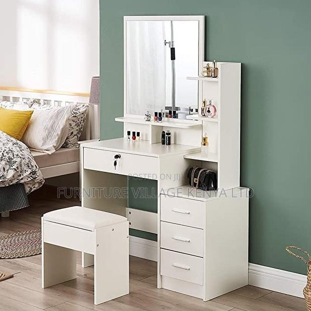 Home Vanity Dressing Table With Mirror - thumbnail 2