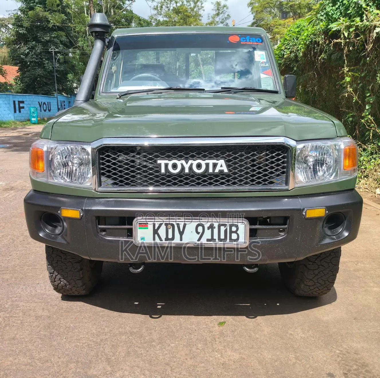 Toyota Land Cruiser 79 Series 2009 Green