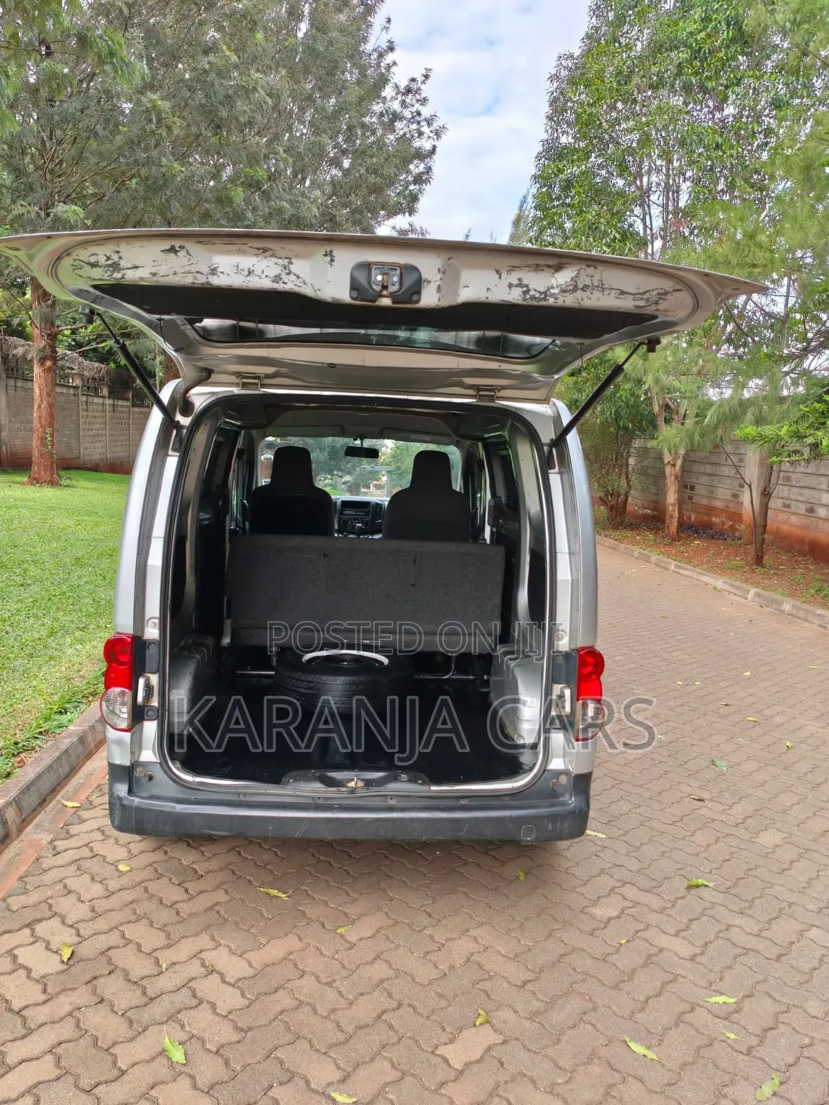 Nissan NV200 2012 Silver
