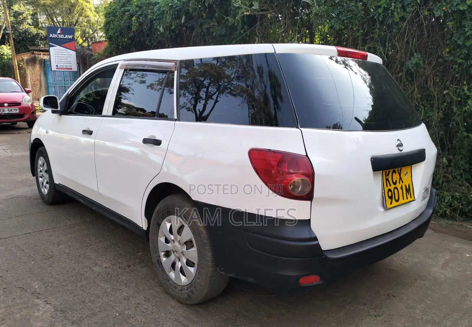 Nissan Advan 2012 White