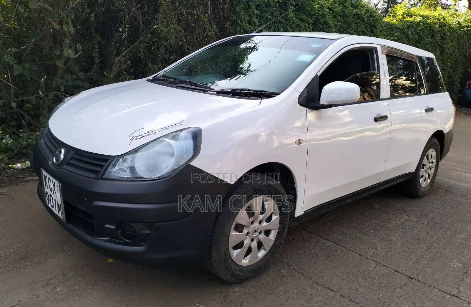 Nissan Advan 2012 White