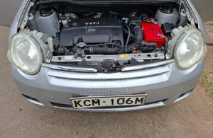 Toyota Sienta 2010 Silver