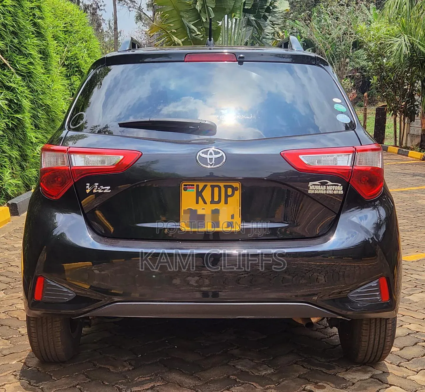 Toyota Vitz 2018 Black