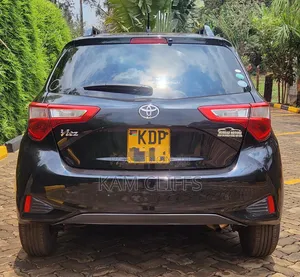 Toyota Vitz 2018 Black