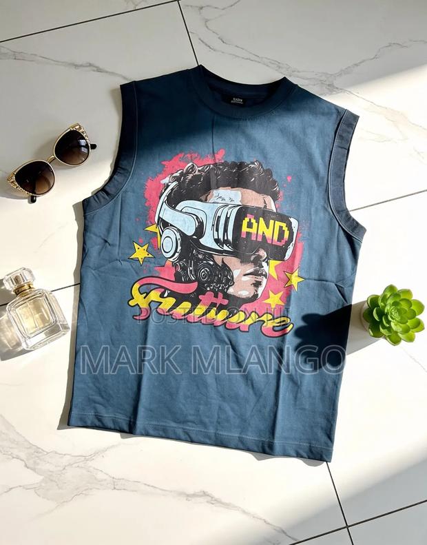 Sleeveless Tops - thumbnail 3