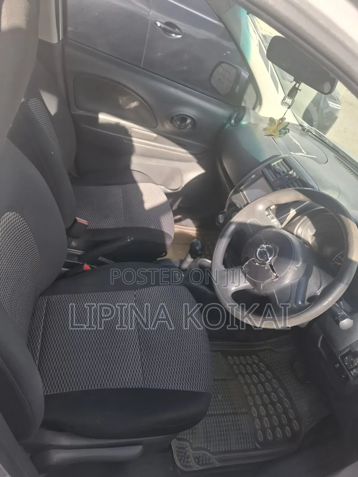 Nissan March 2015 Silver