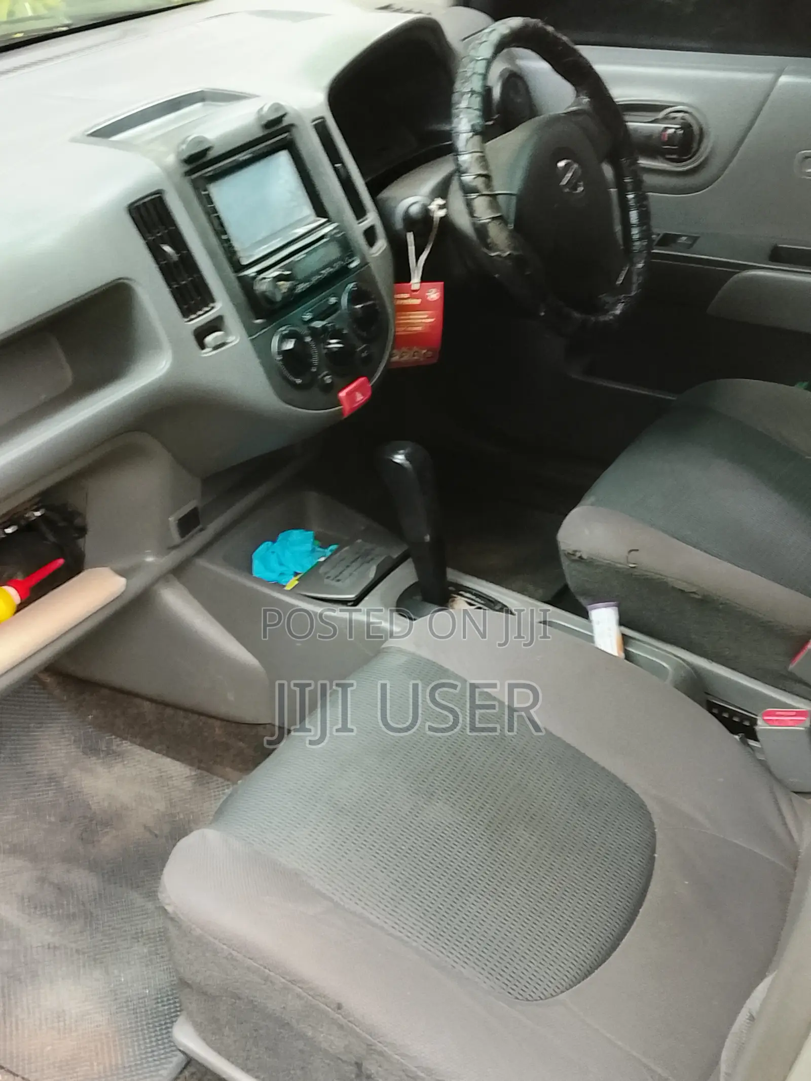 Nissan Advan 2012 Silver