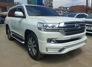 Toyota Land Cruiser 2012 White