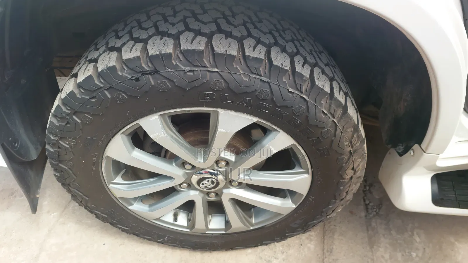 Toyota Land Cruiser 2012 White