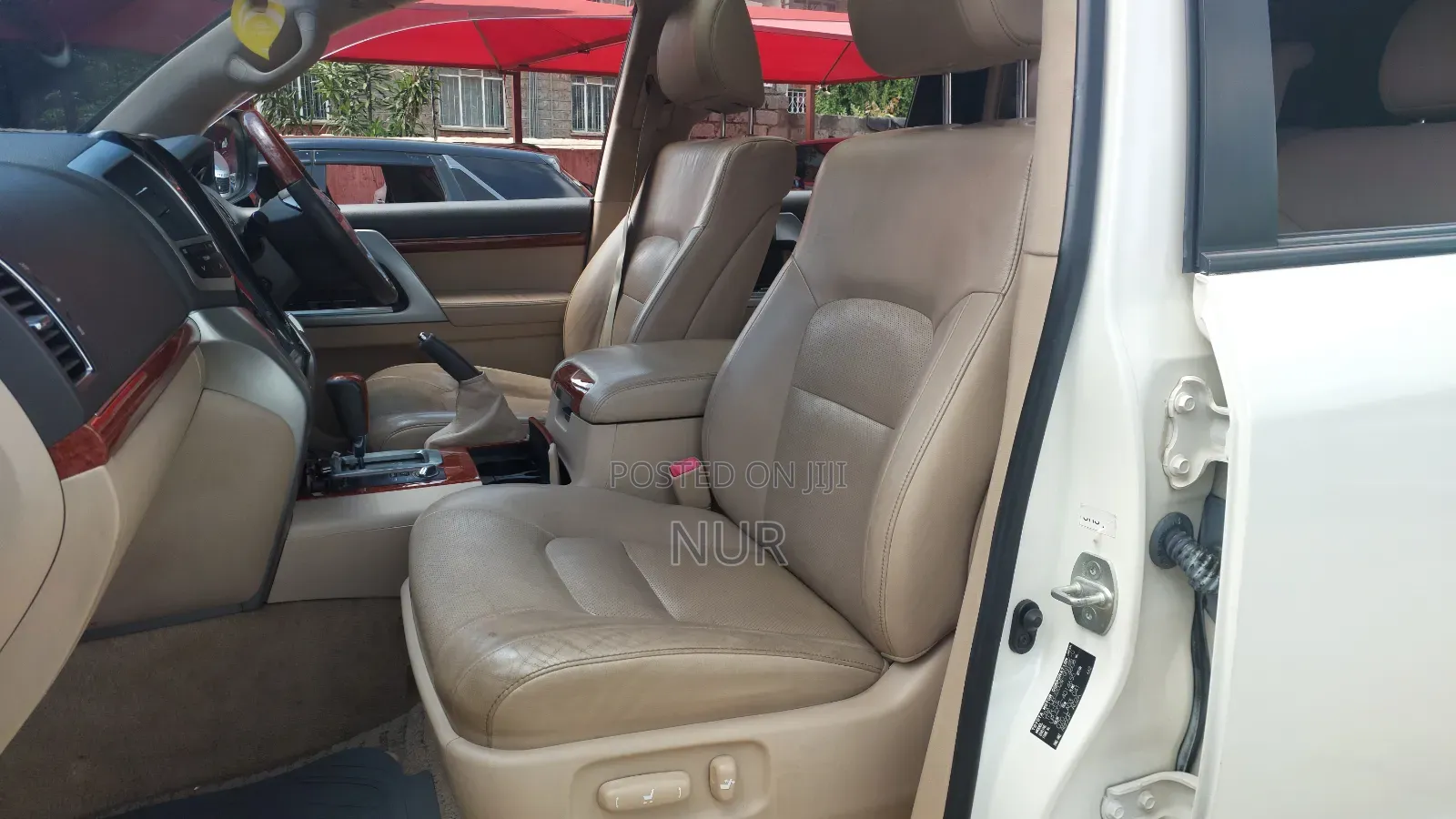 Toyota Land Cruiser 2012 White