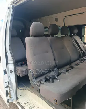 Toyota HiAce 2017 Off white