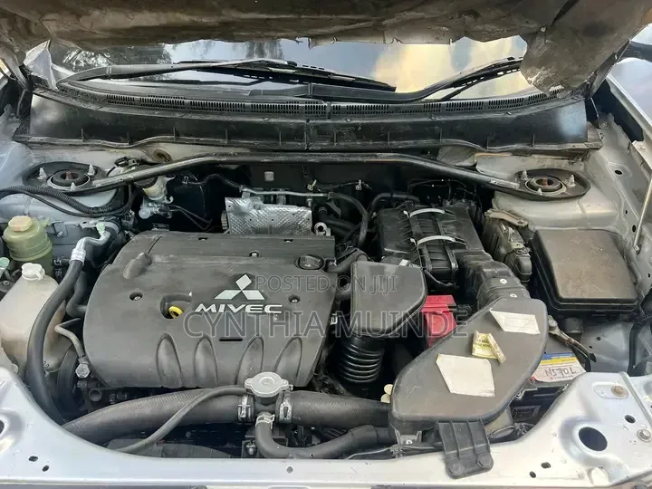 Mitsubishi Outlander 2007 Silver