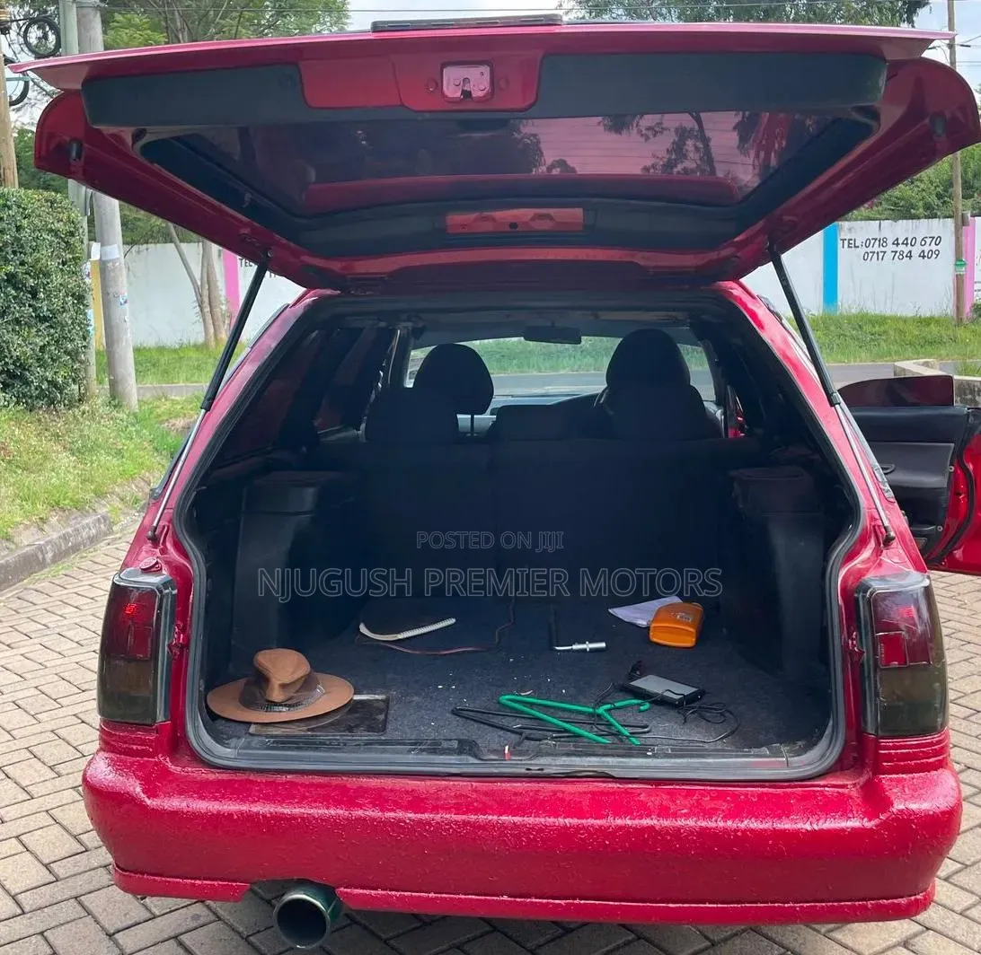 Subaru Legacy 1995 Red